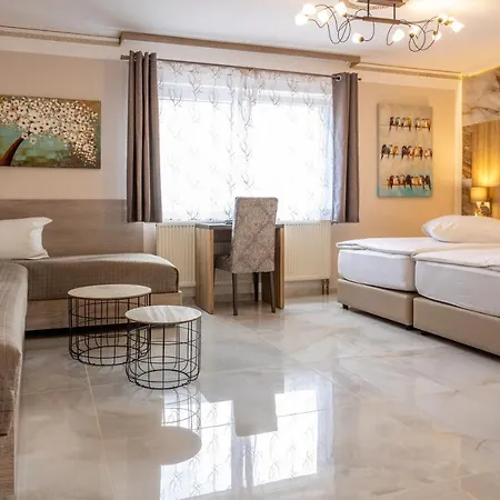 Restaurant Meteora Ξενοδοχείο Τούμπινγκεν