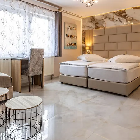 Restaurant Meteora 3* Τούμπινγκεν