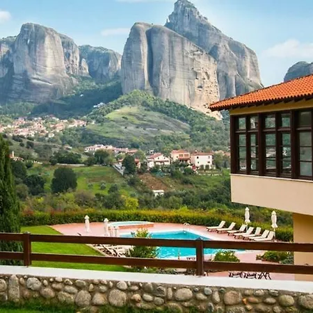 Restaurant Meteora Hotel 3*